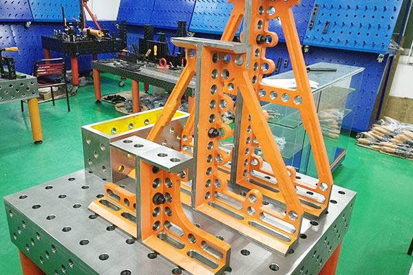 焊接平臺設(shè)計(jì)夾具 焊接平臺設(shè)計(jì)夾具